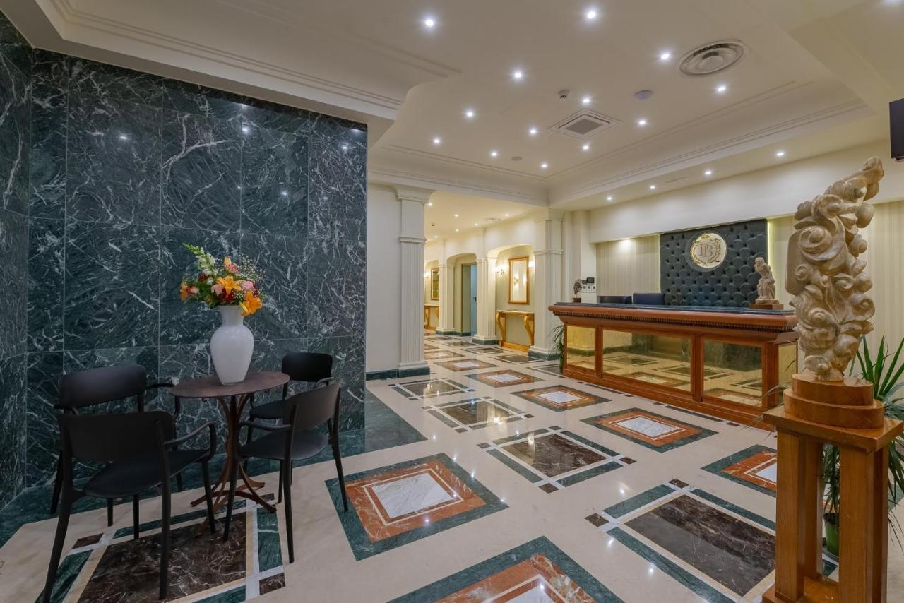 La Paloma Blanca Hotel 4*