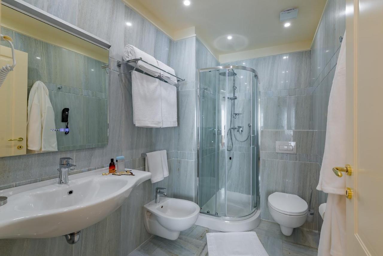 La Paloma Blanca Hotel 4*
