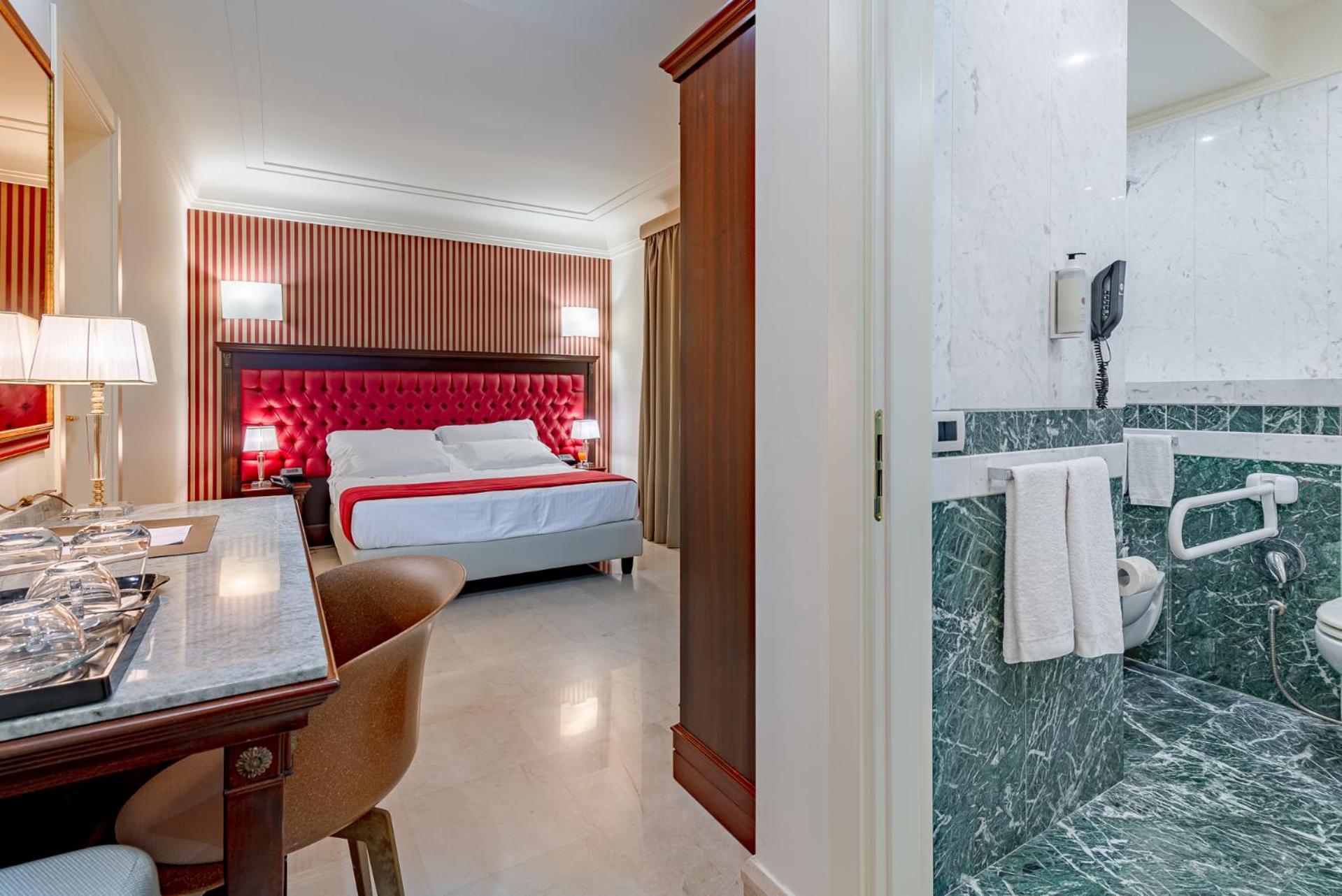 Hotel La Paloma Blanca 4*