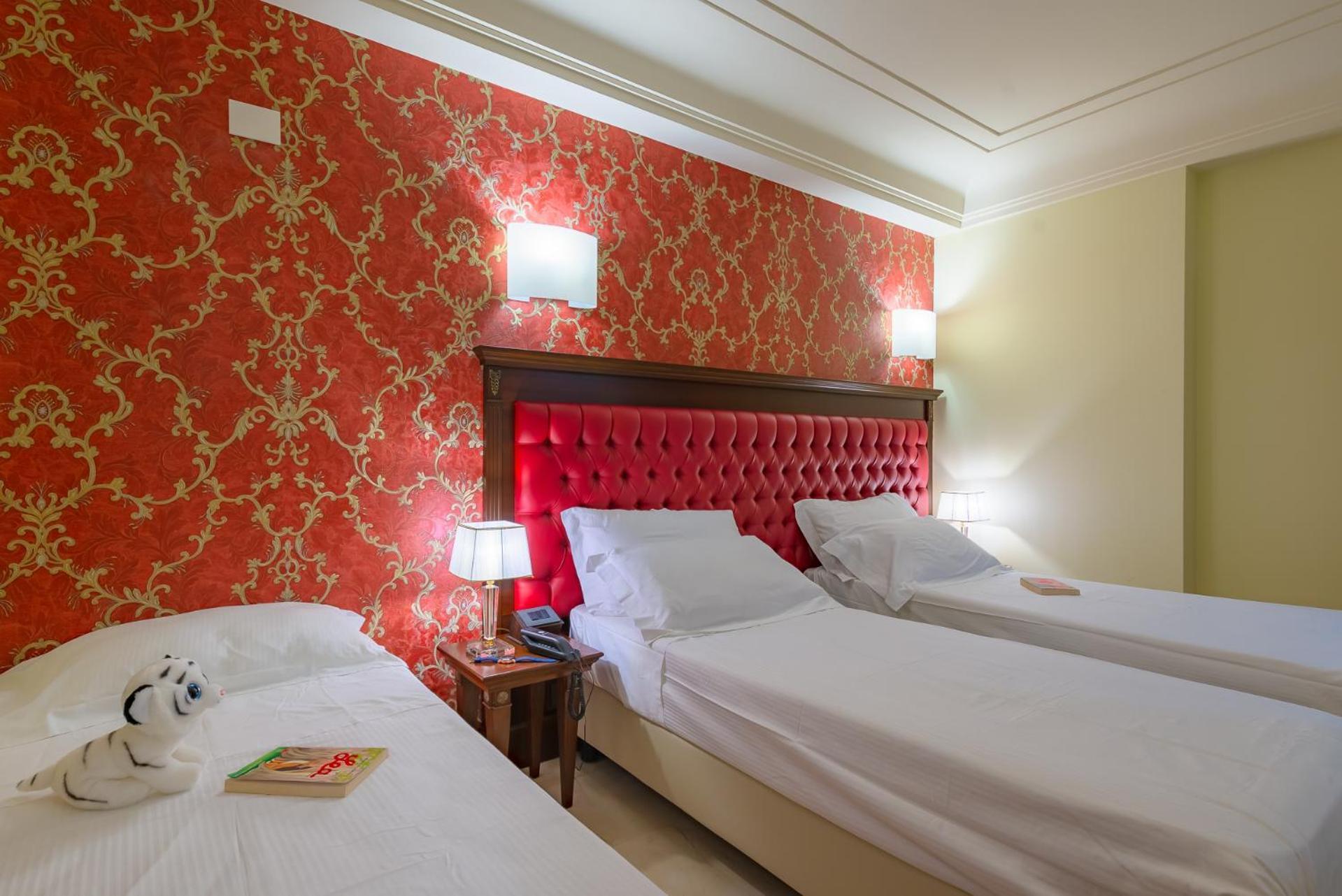 Hotel La Paloma Blanca 4*