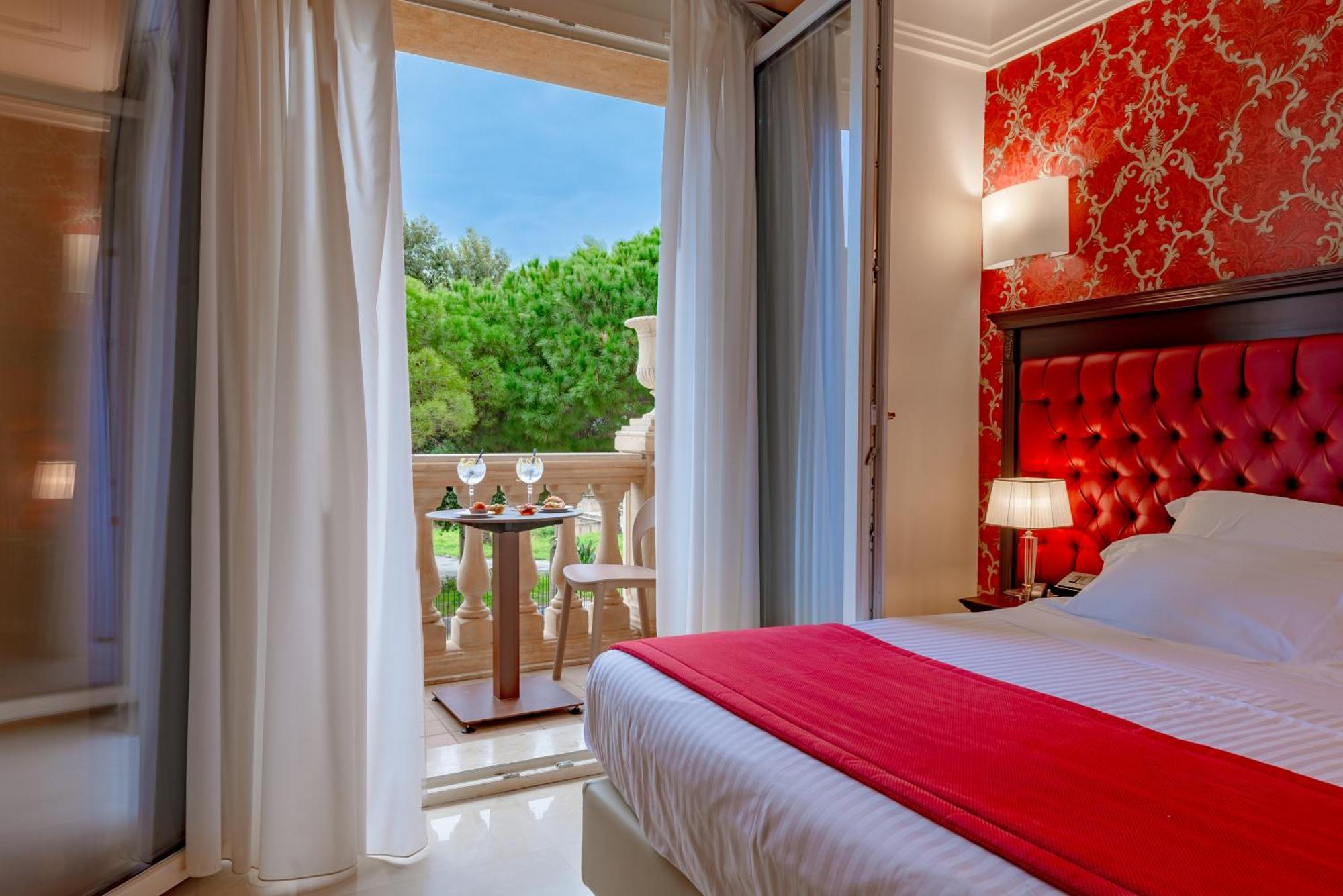 La Paloma Blanca Hotel 4*